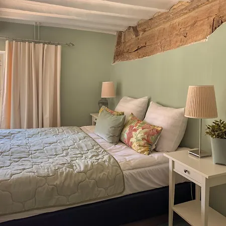 6p 3b Berneau Entertainment Retreat Holiday home Dalhem