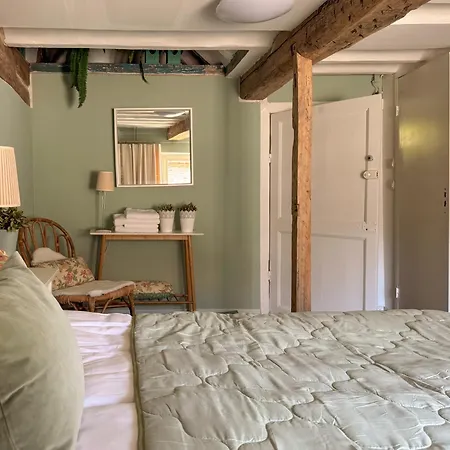 6p 3b Berneau Entertainment Retreat Holiday home